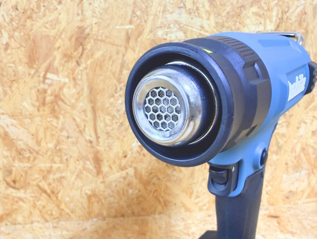 マキタ HG181D 吹き出し口正面(ノズルなし・ハニカムメッシュヒーター)